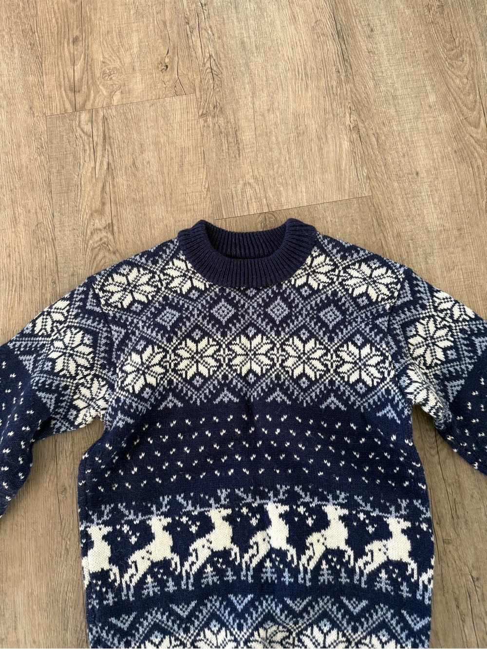 Vintage style Navy & White Nordic Reindeer Knit Sweater virgin wool